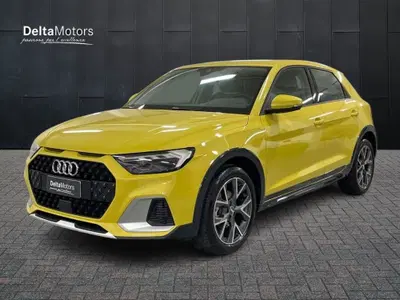 Audi A1 citycarver 30 TFSI Admired del 2021 usata a Montecosaro
