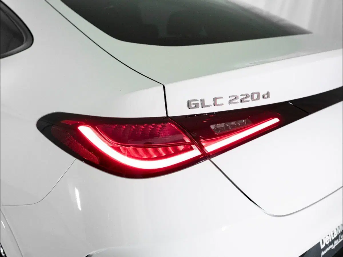 Mercedes-Benz GLC Coupé nuova a Macerata (3)