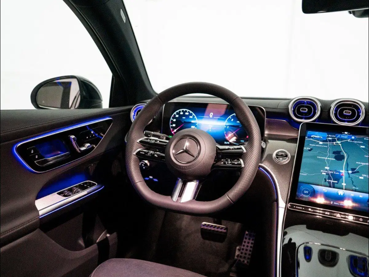 Mercedes-Benz GLC Coupé nuova a Macerata (17)