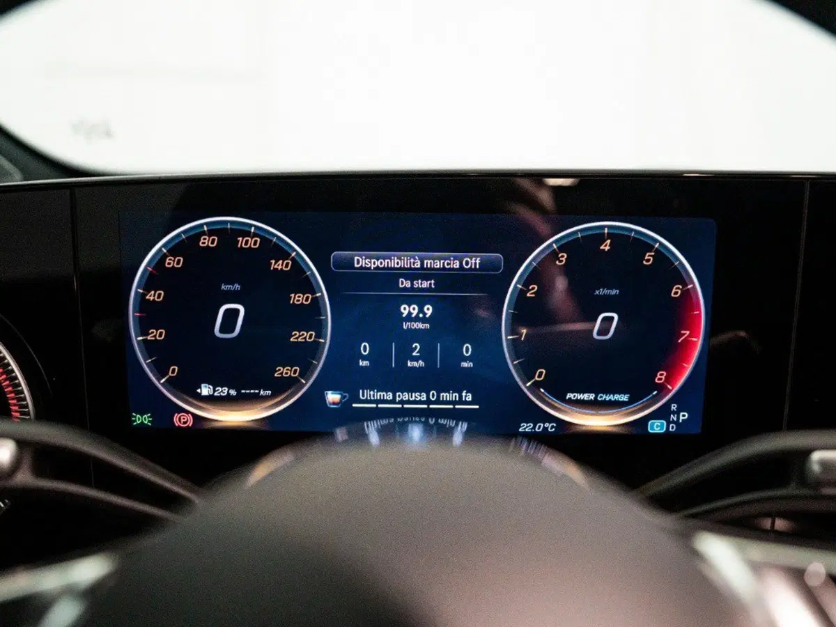 Mercedes-Benz CLA nuova a Macerata (20)