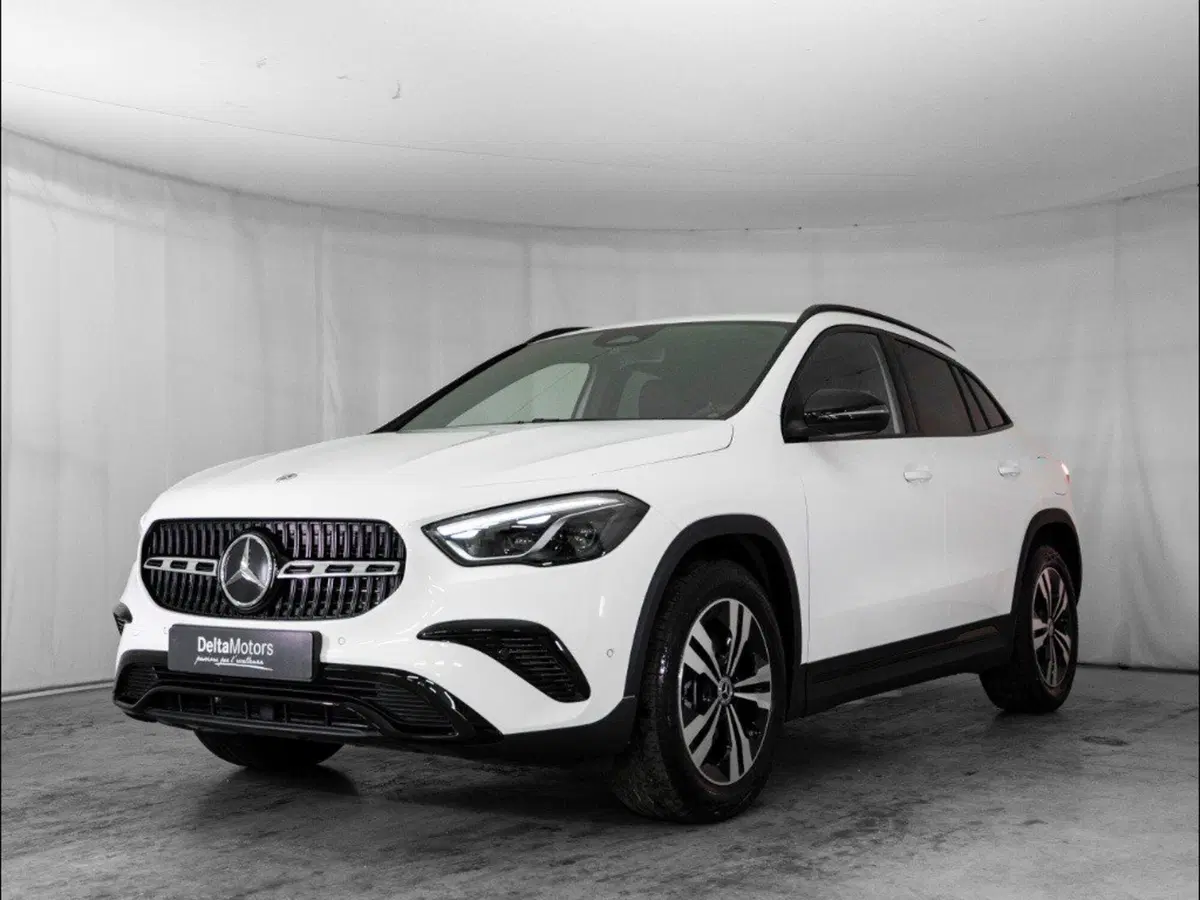 Mercedes-Benz GLA SUV nuova a Macerata
