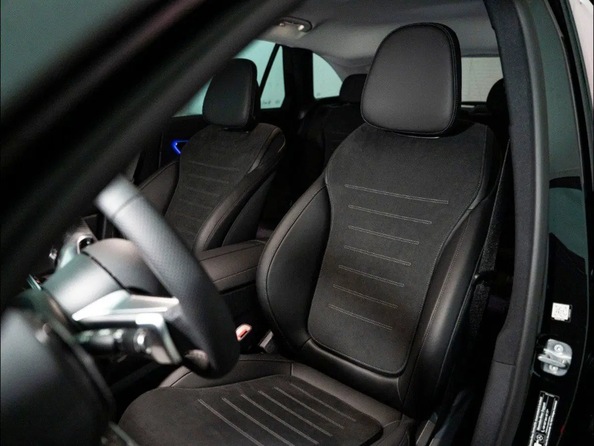 Mercedes-Benz GLC SUV nuova a Macerata (11)