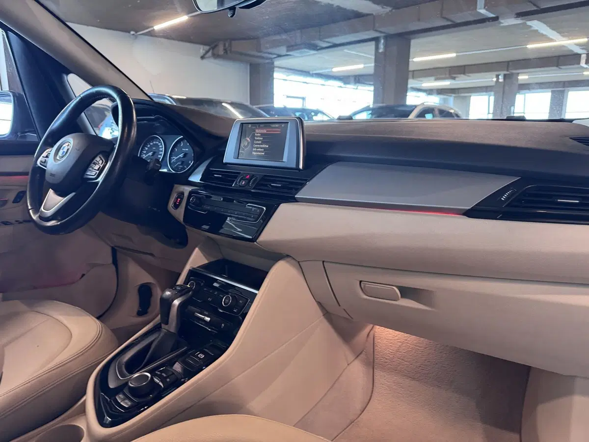 BMW Serie 2 Active Tourer usata a Messina (9)