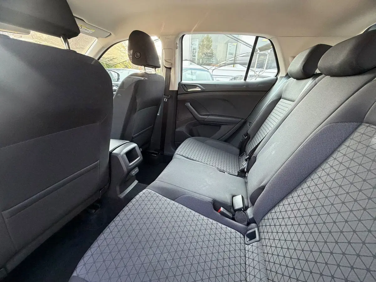 Volkswagen T-Cross usata a Pavia (10)