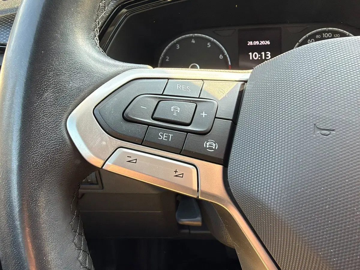 Volkswagen T-Cross usata a Pavia (13)