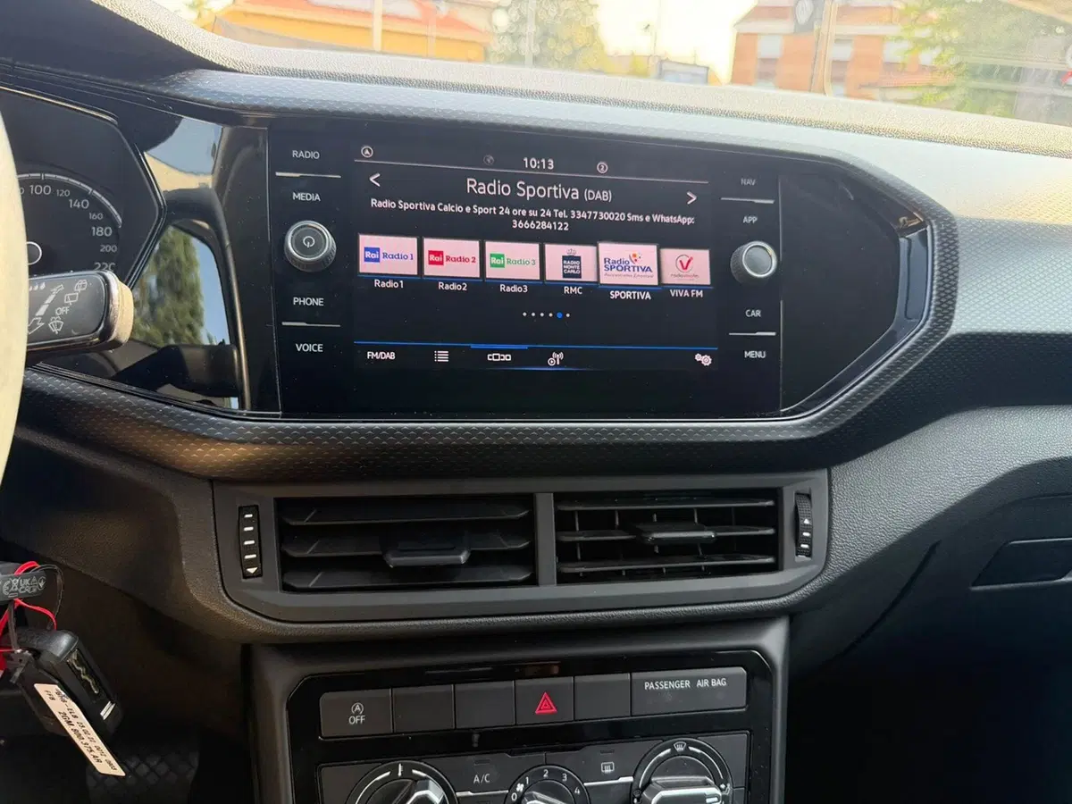 Volkswagen T-Cross usata a Pavia (3)