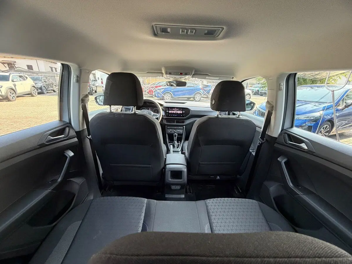 Volkswagen T-Cross usata a Pavia (8)