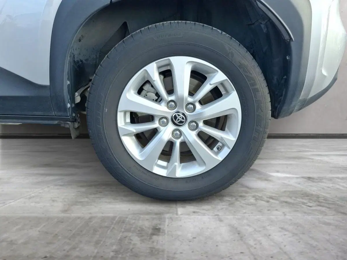 Toyota Yaris Cross usata a Roma (14)