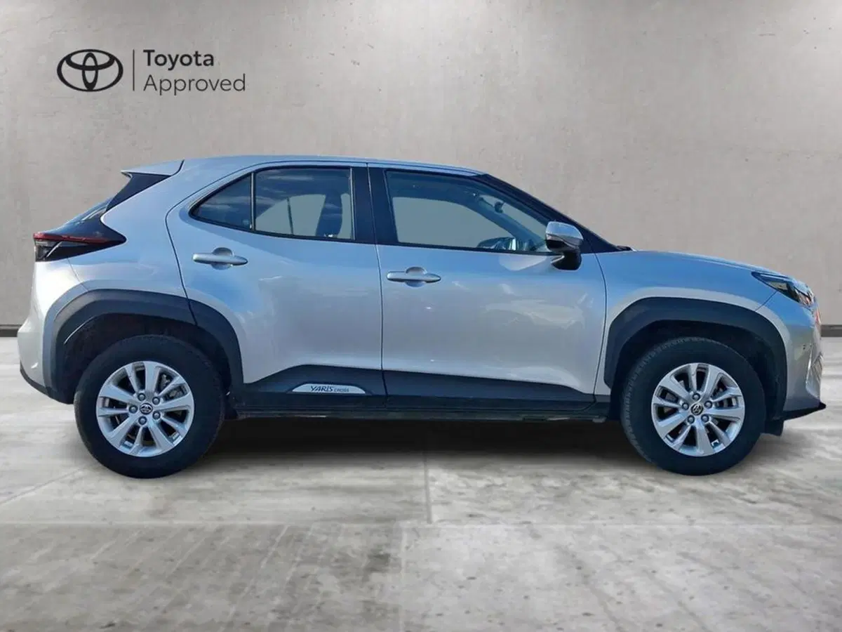 Toyota Yaris Cross usata a Roma (4)