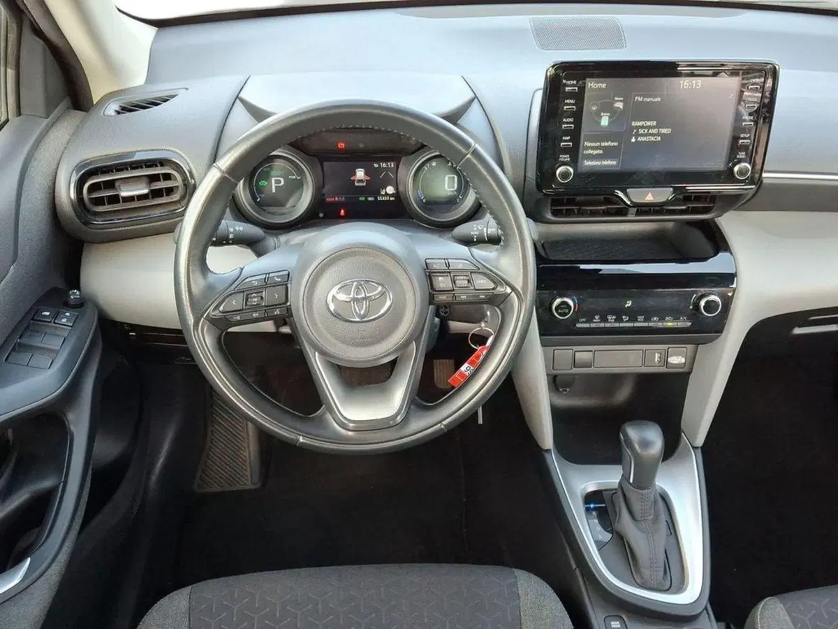 Toyota Yaris Cross usata a Roma (8)