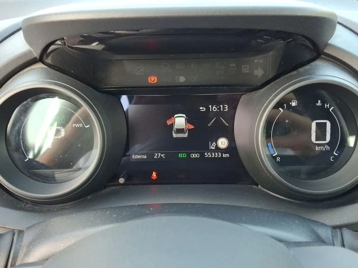 Toyota Yaris Cross usata a Roma (9)