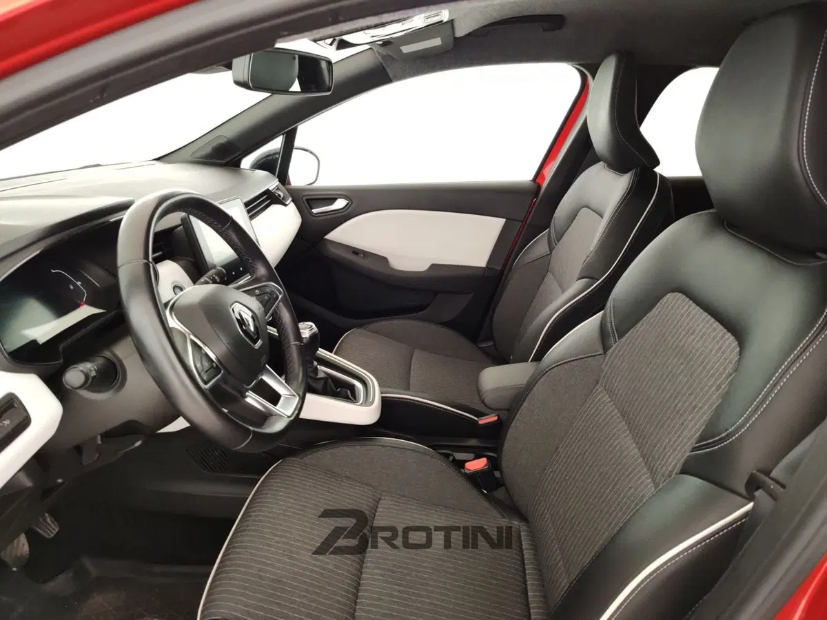 Renault Clio usata a Massa-Carrara (7)