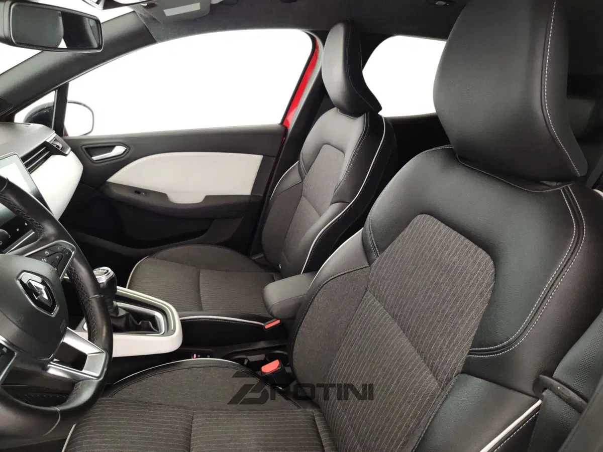 Renault Clio usata a Massa-Carrara (9)