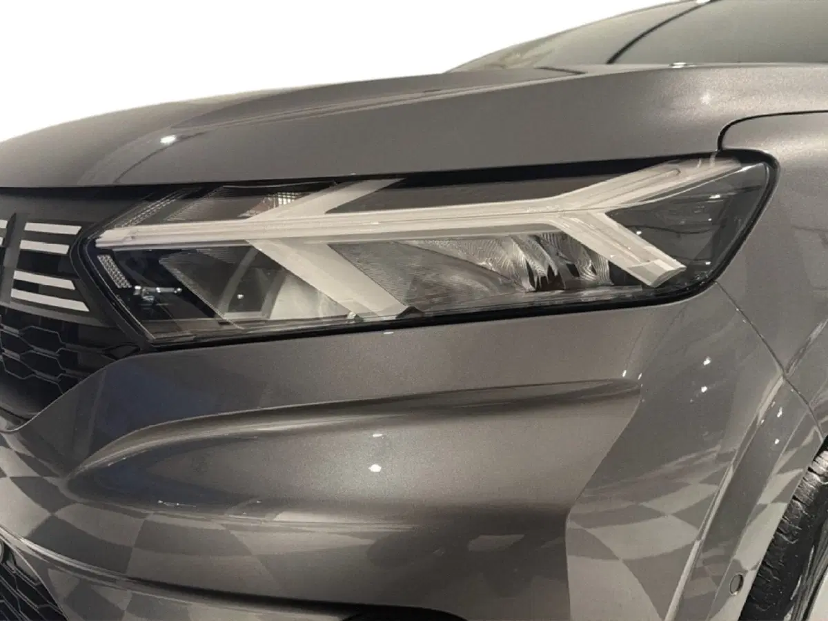 Dacia Sandero usata a Taranto (12)