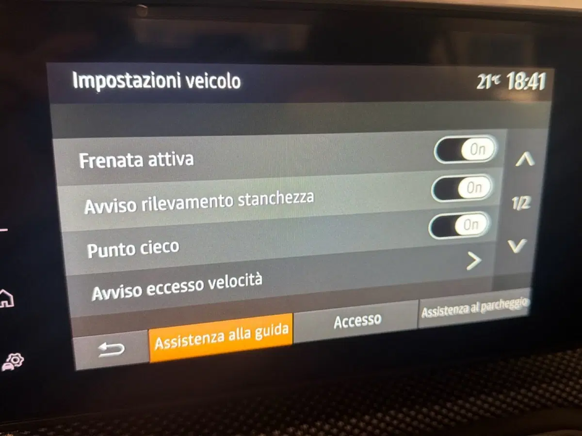 Dacia Sandero usata a Taranto (17)
