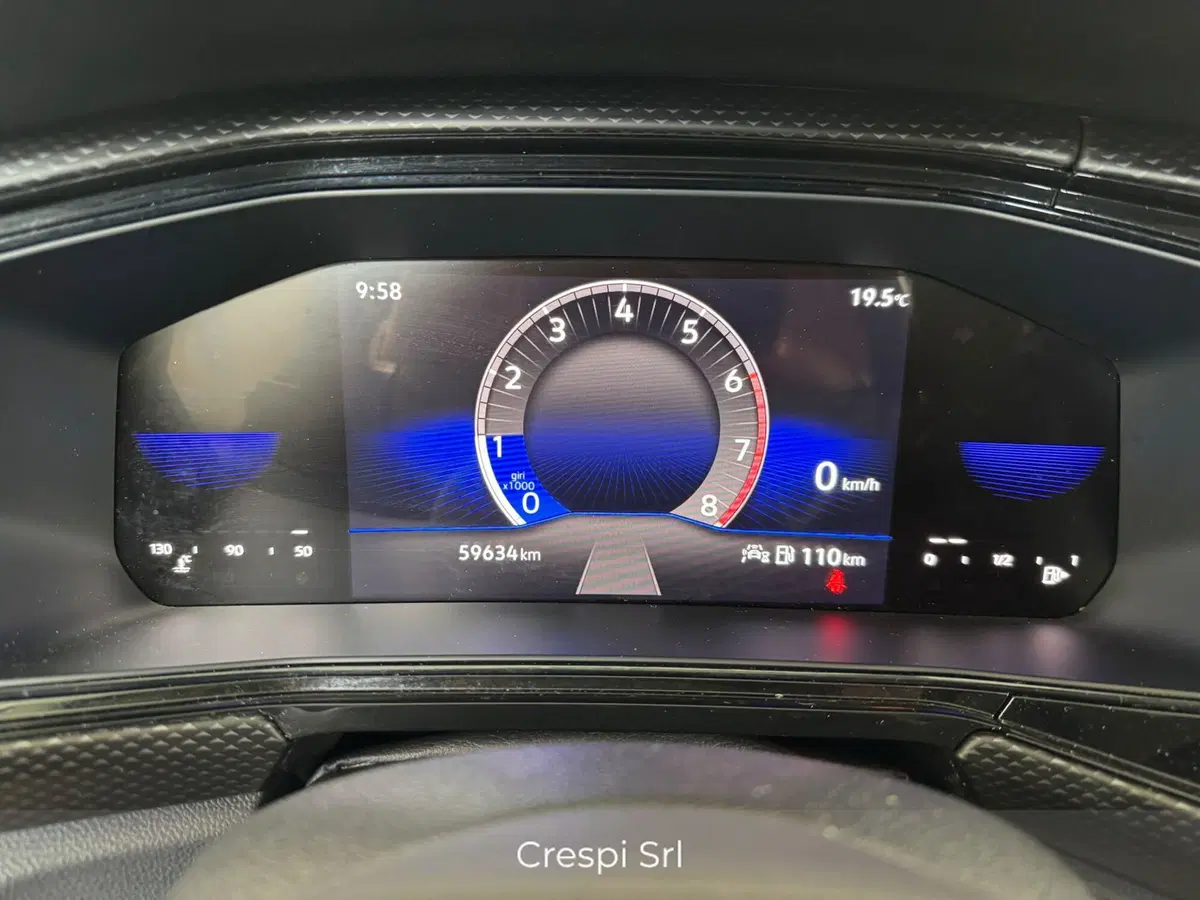 Volkswagen T-Cross usata a Varese (6)