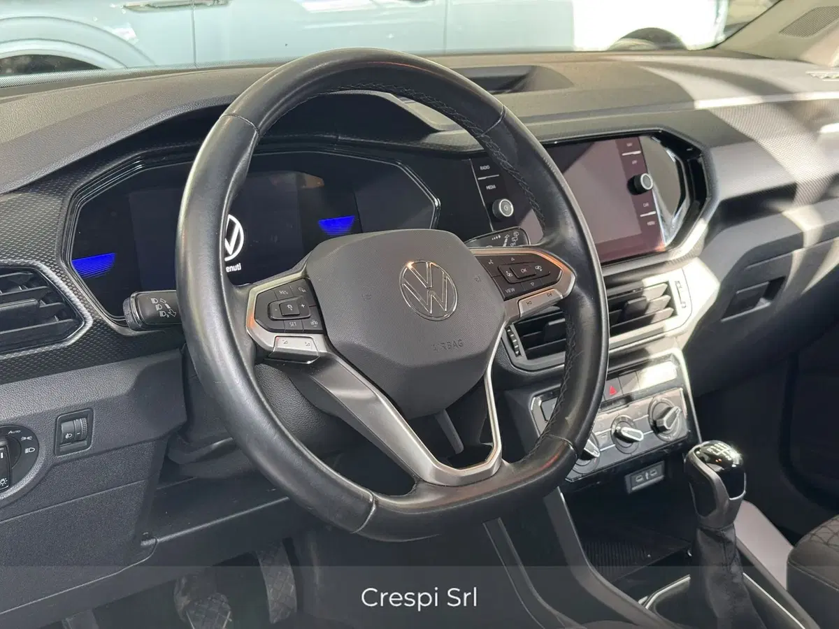 Volkswagen T-Cross usata a Varese (8)