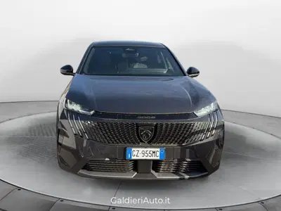 Peugeot 3008 1.2 hybrid 48V Allure Pack 136cv e-dcs6 del 2025 usata a Salerno