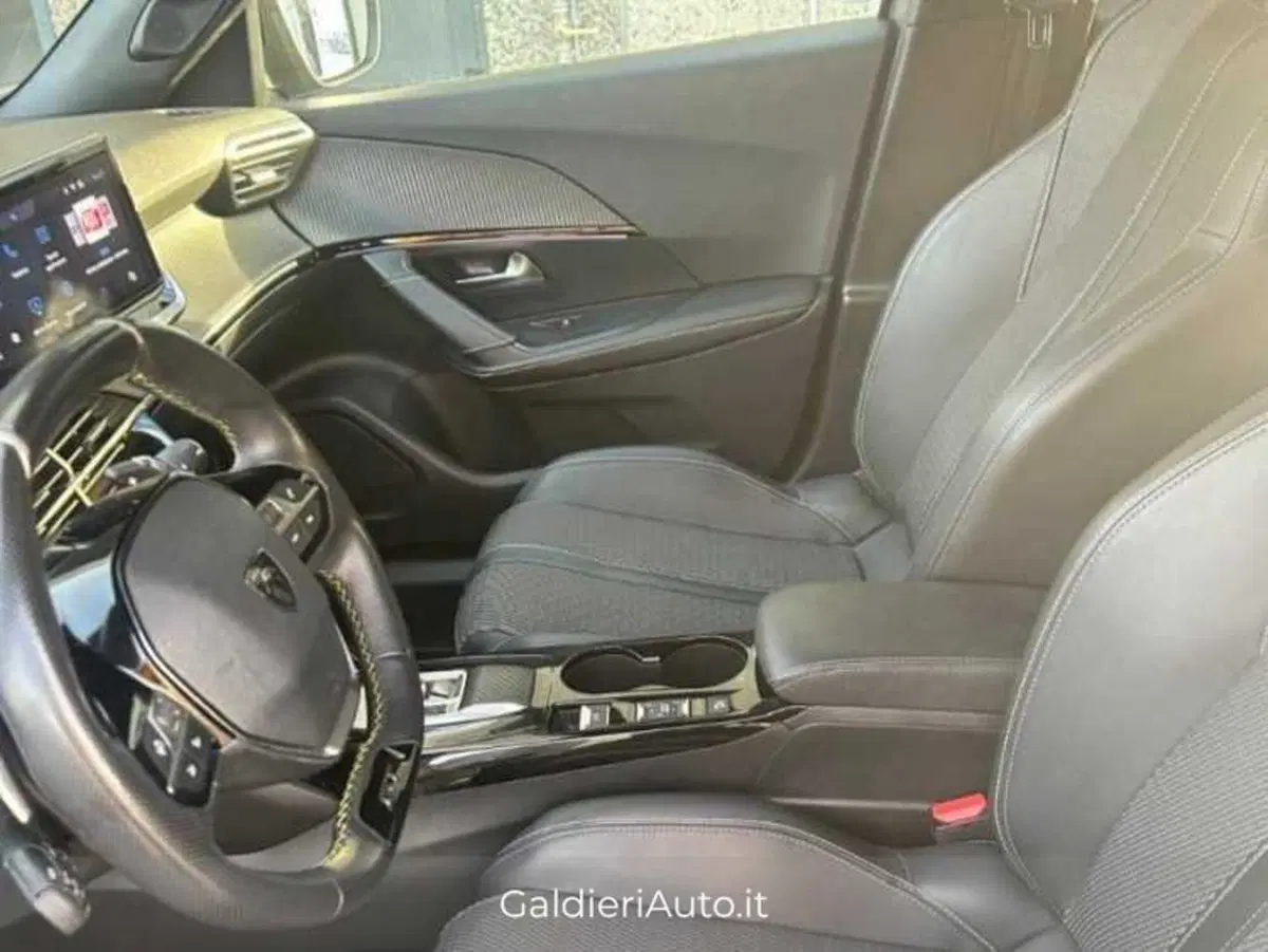 Peugeot 2008 usata a Salerno (6)