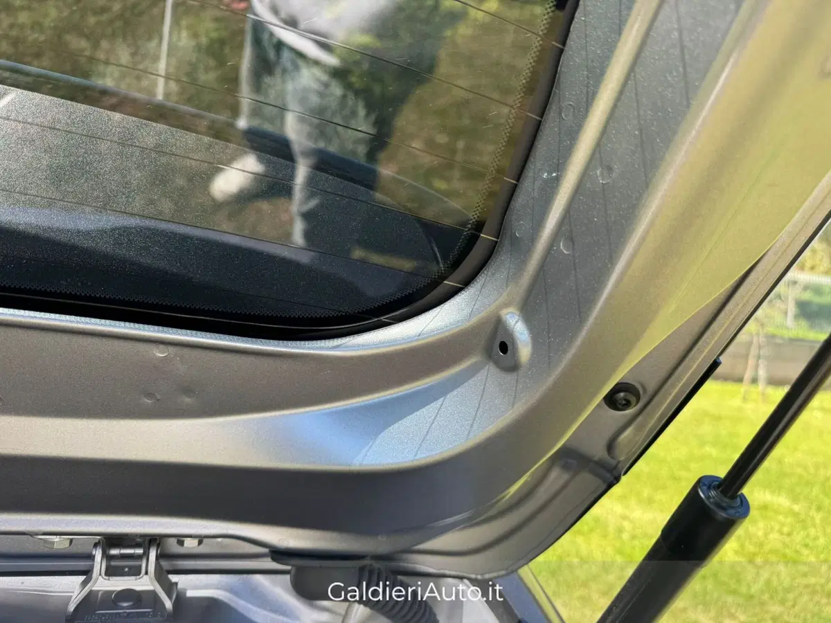 Opel Corsa usata a Salerno (9)