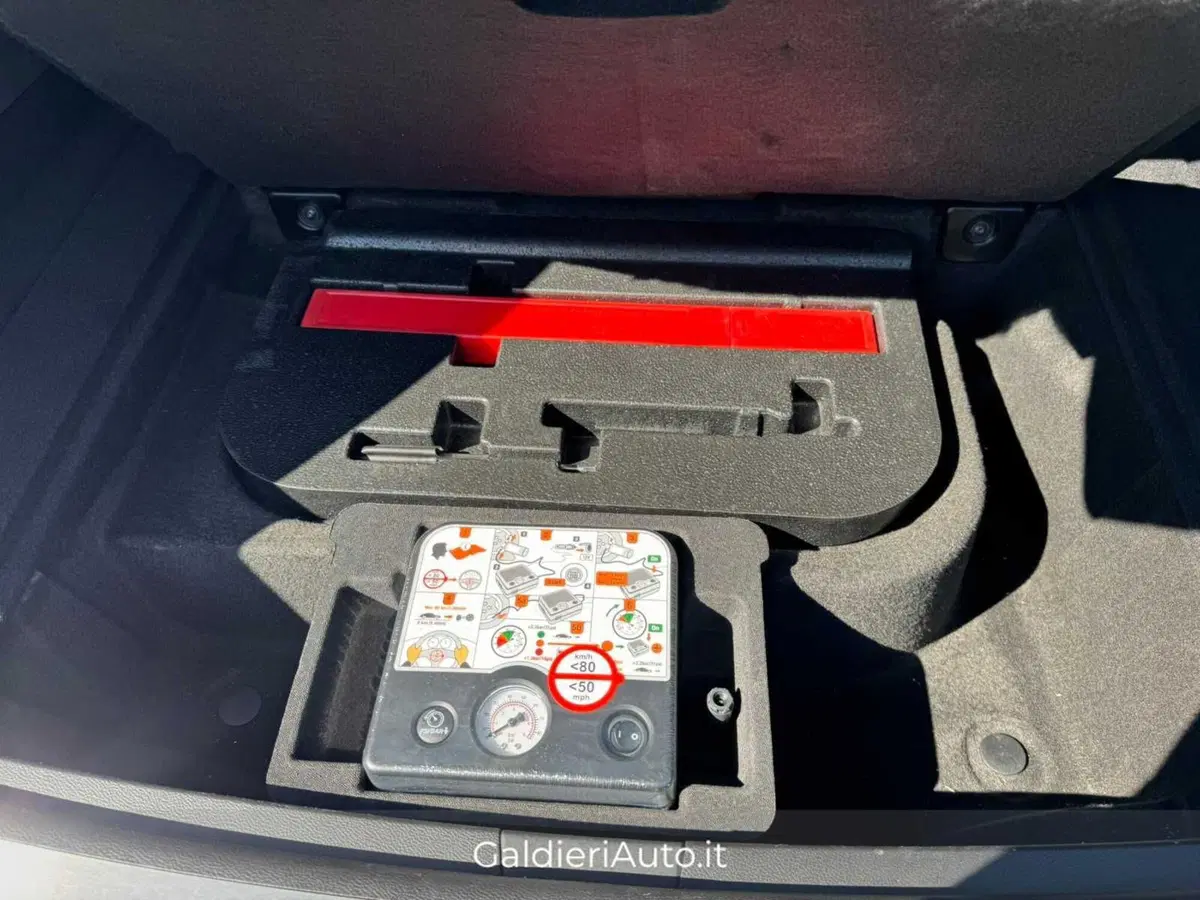 Maserati Grecale usata a Salerno (10)