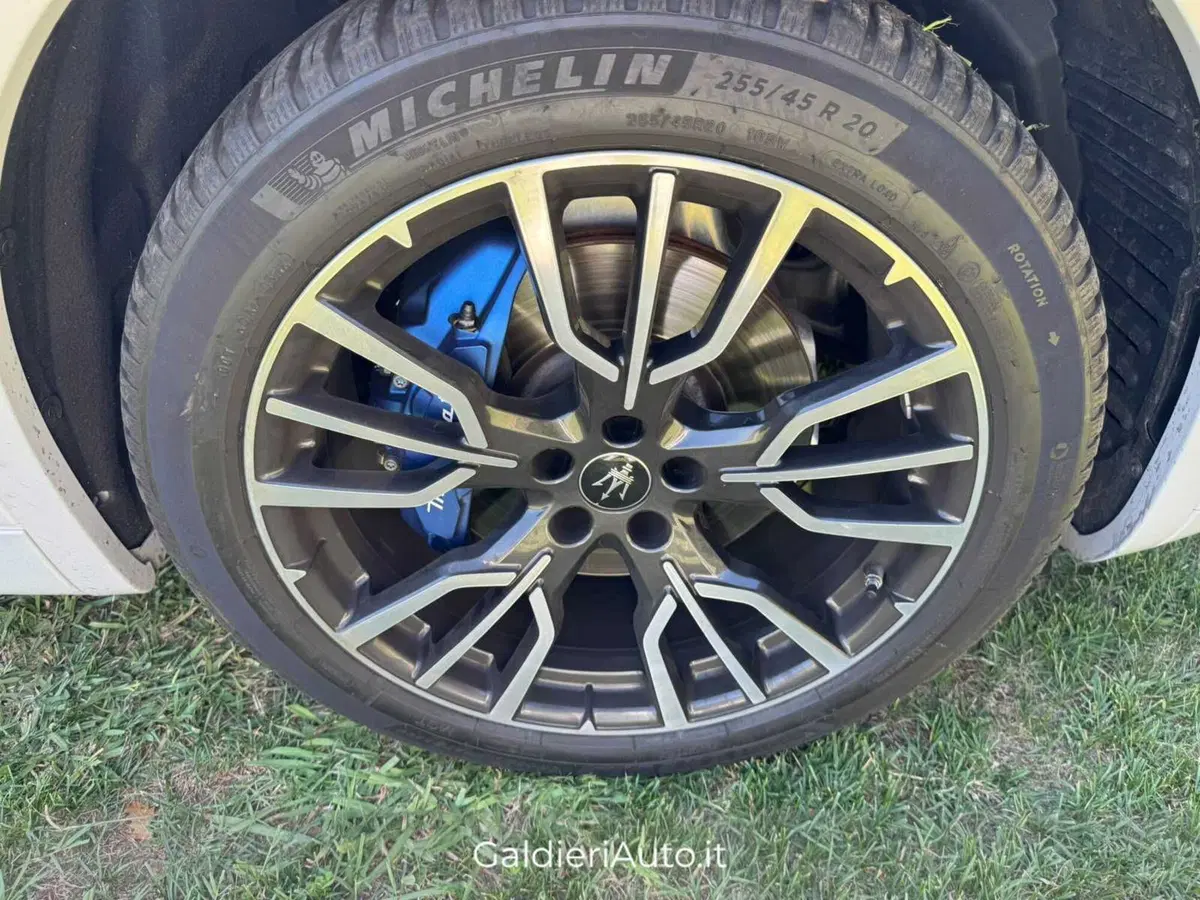 Maserati Grecale usata a Salerno (13)