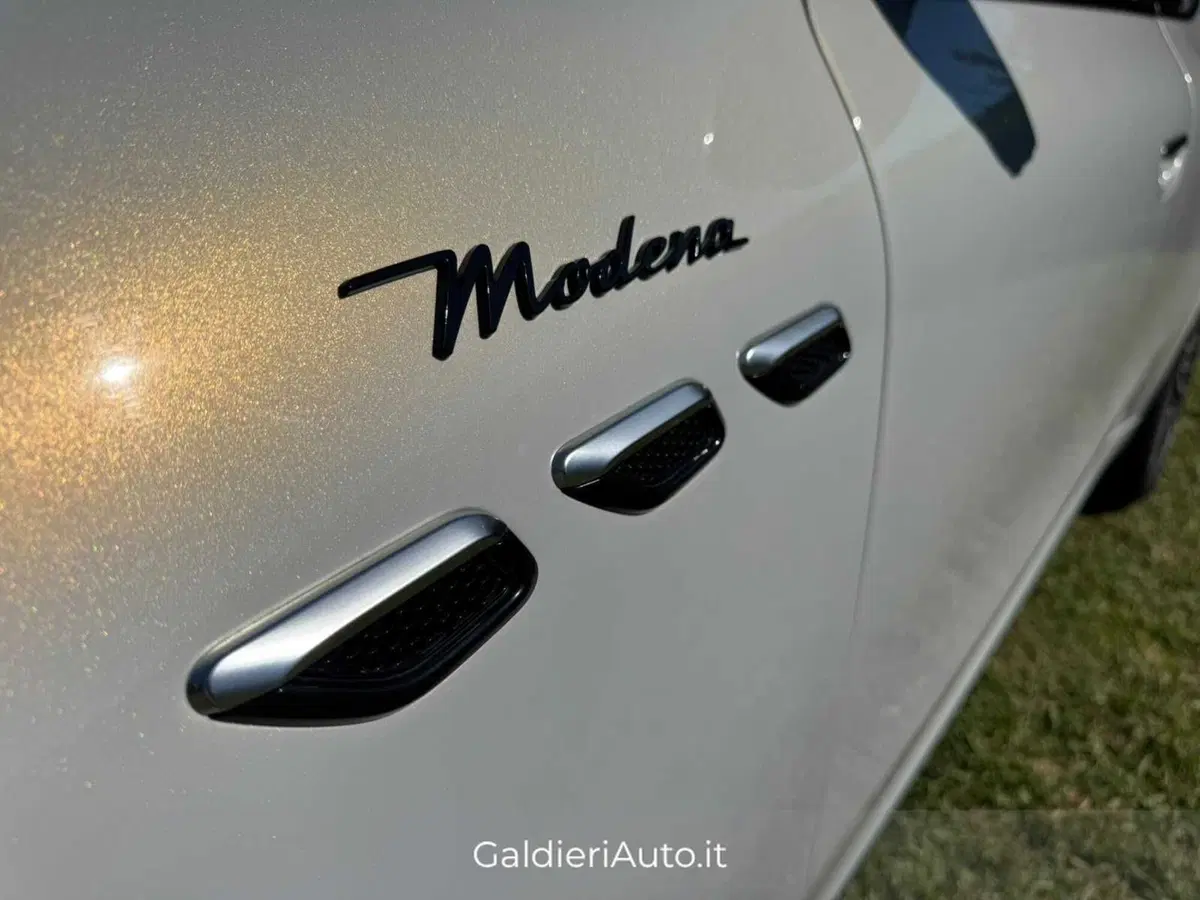 Maserati Grecale usata a Salerno (14)