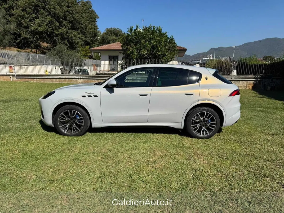 Maserati Grecale usata a Salerno (6)