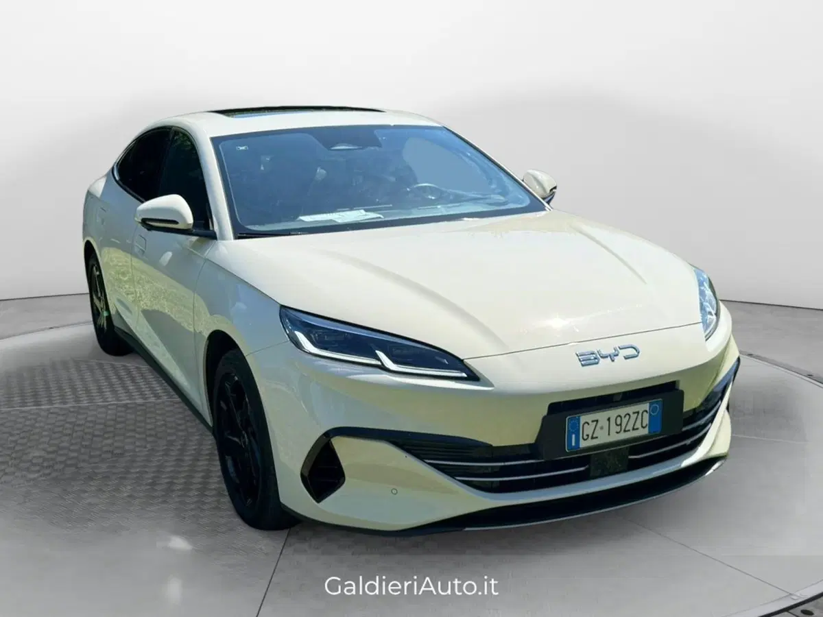 Byd Seal 6 DM-i usata a Salerno (2)