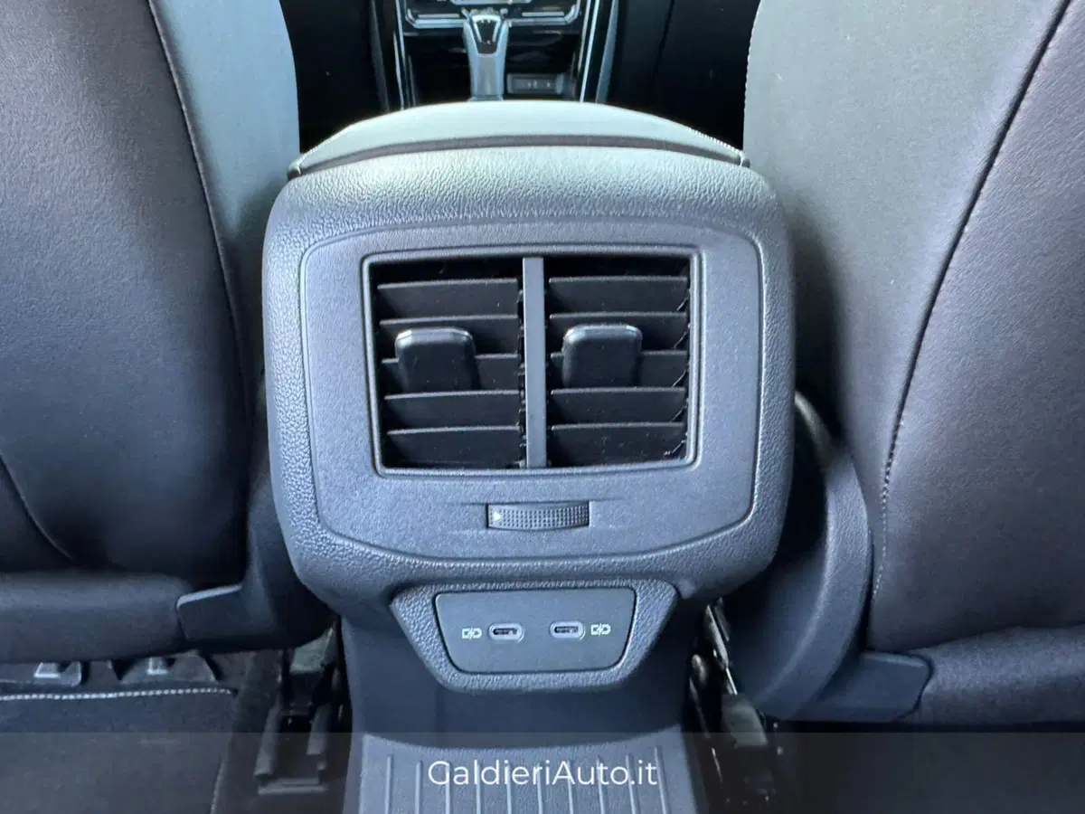 Volkswagen T-Roc usata a Salerno (14)