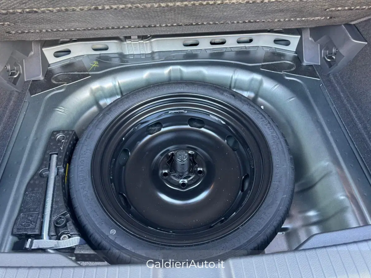 Volkswagen T-Roc usata a Salerno (8)