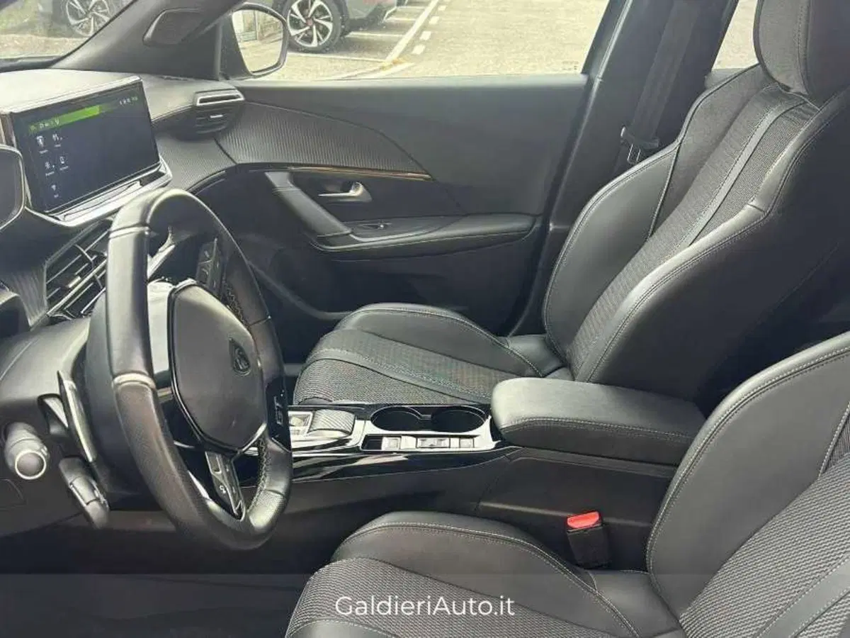 Peugeot 2008 usata a Salerno (18)
