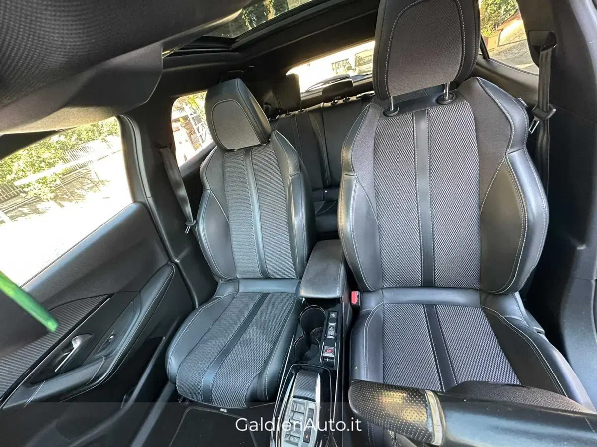 Peugeot 2008 usata a Salerno (6)
