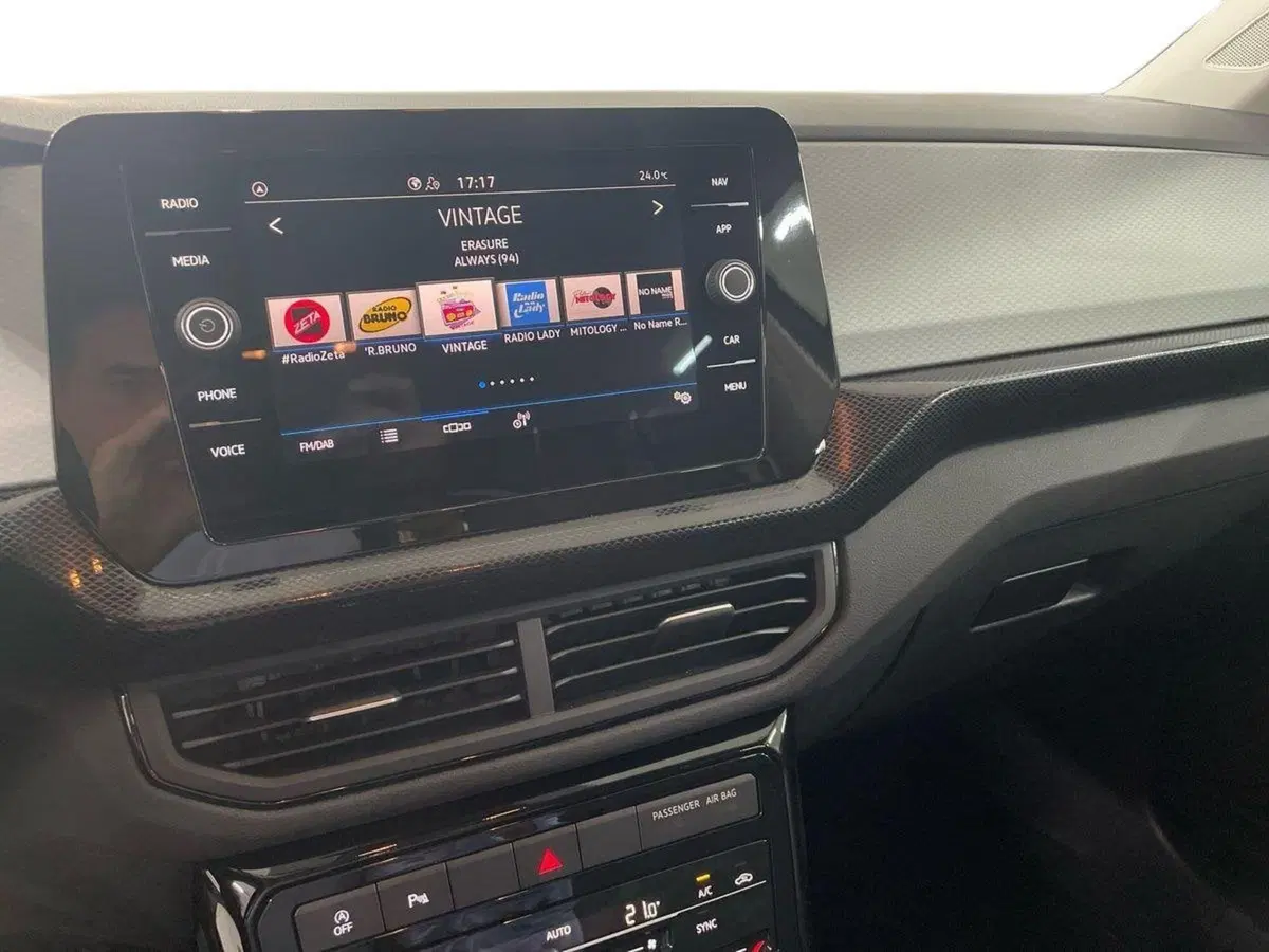 Volkswagen T-Cross usata a Prato (14)