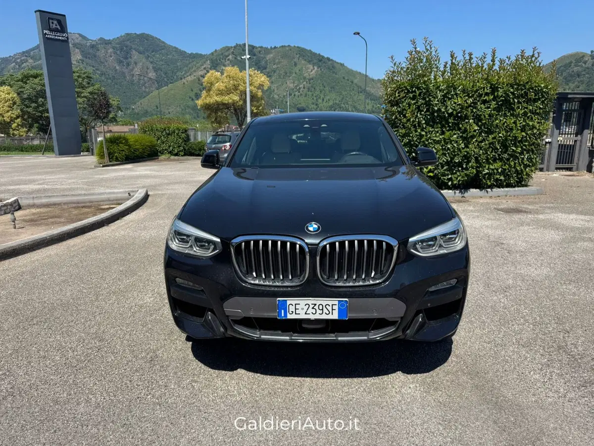 BMW X4 usata a Salerno (9)