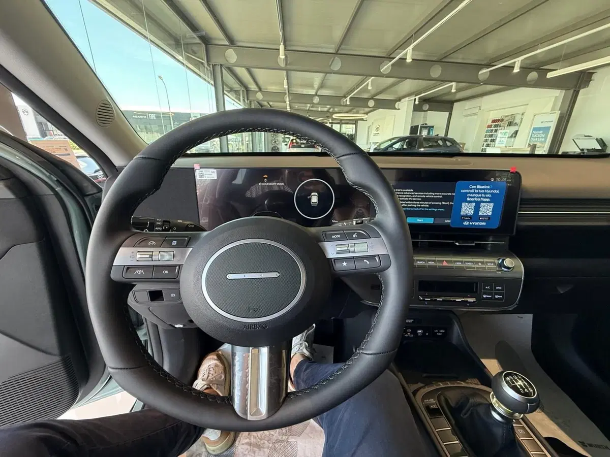 Hyundai Kona nuova a Frosinone (11)