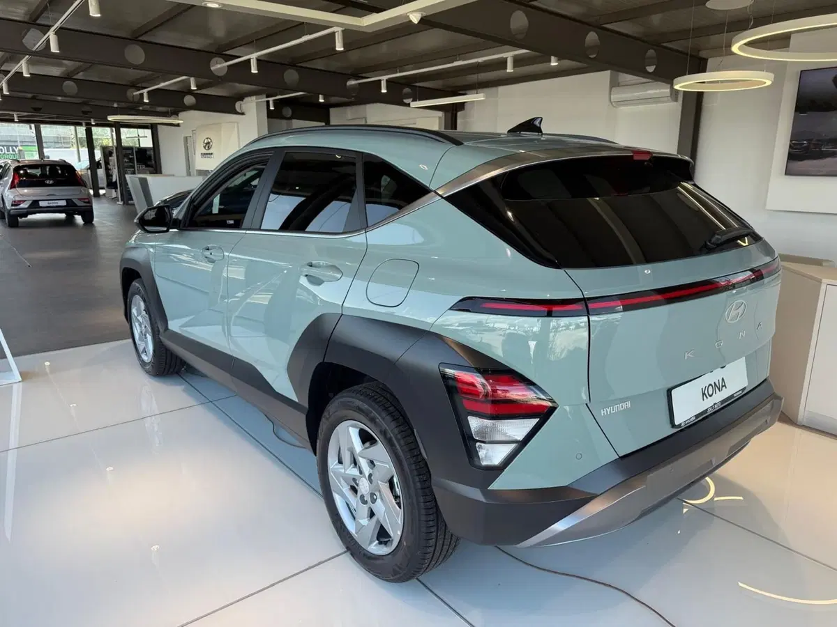 Hyundai Kona nuova a Frosinone (2)