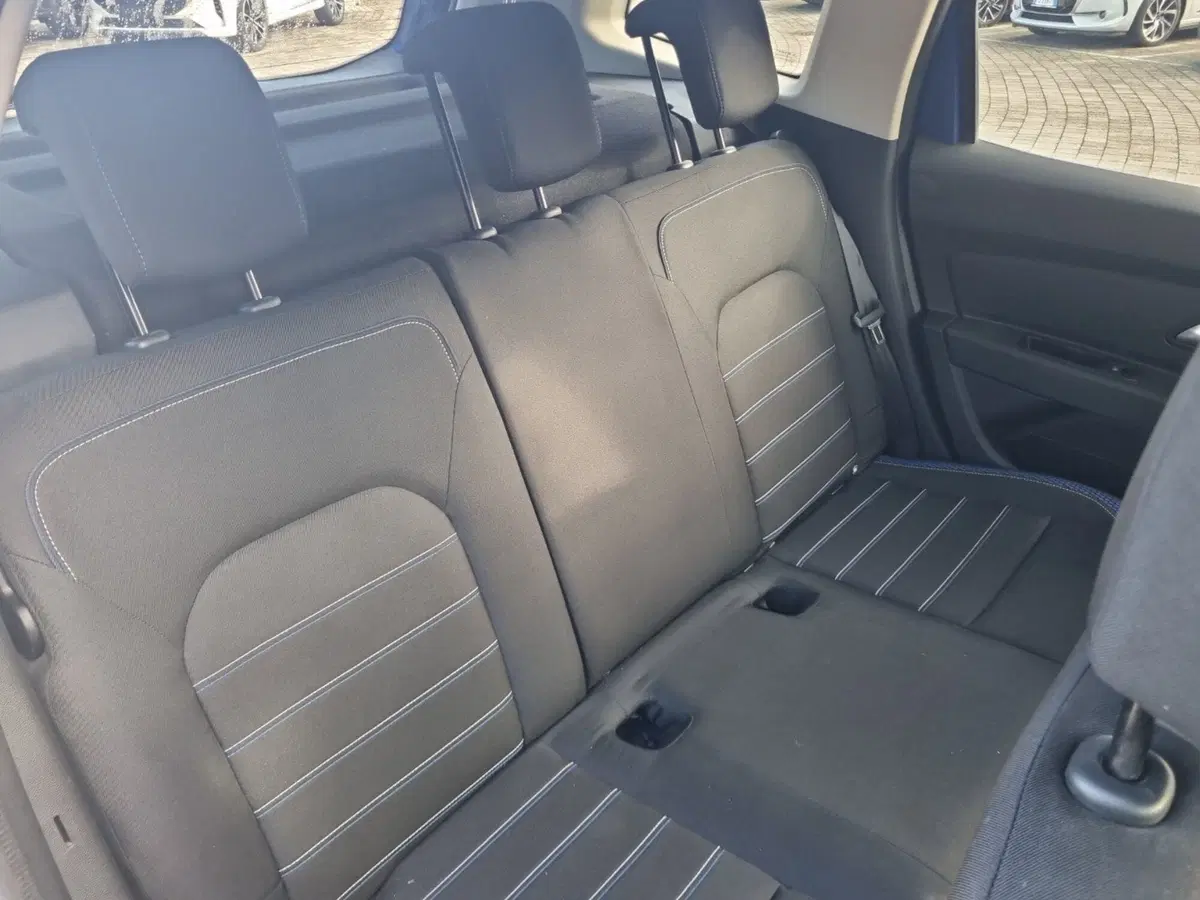 Dacia Duster usata a Lucca (13)
