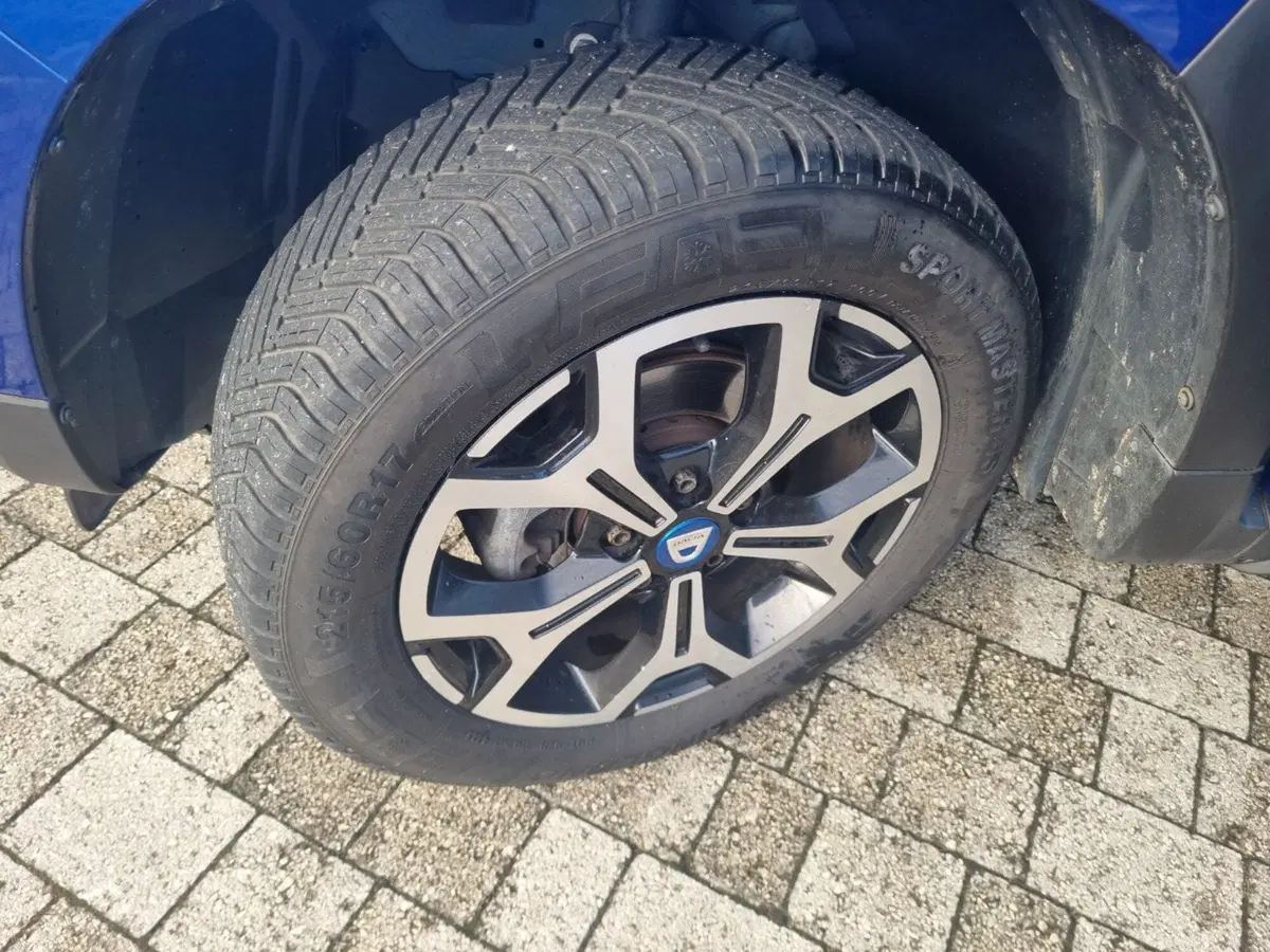 Dacia Duster usata a Lucca (17)