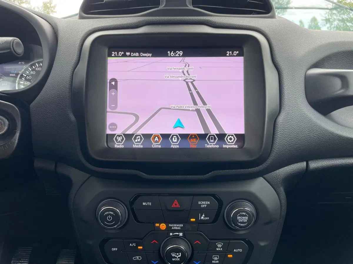 Jeep Renegade usata a Ancona (14)