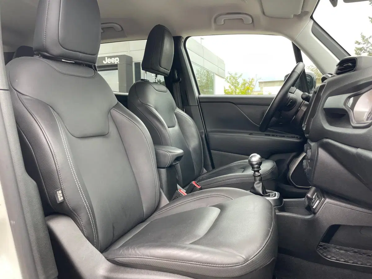 Jeep Renegade usata a Ancona (15)