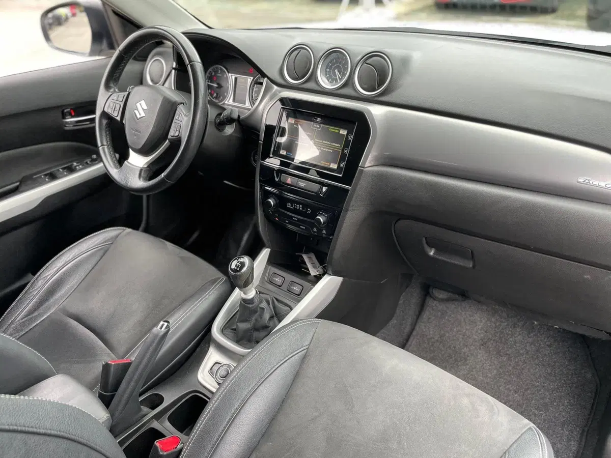 Suzuki Vitara usata a Ancona (15)