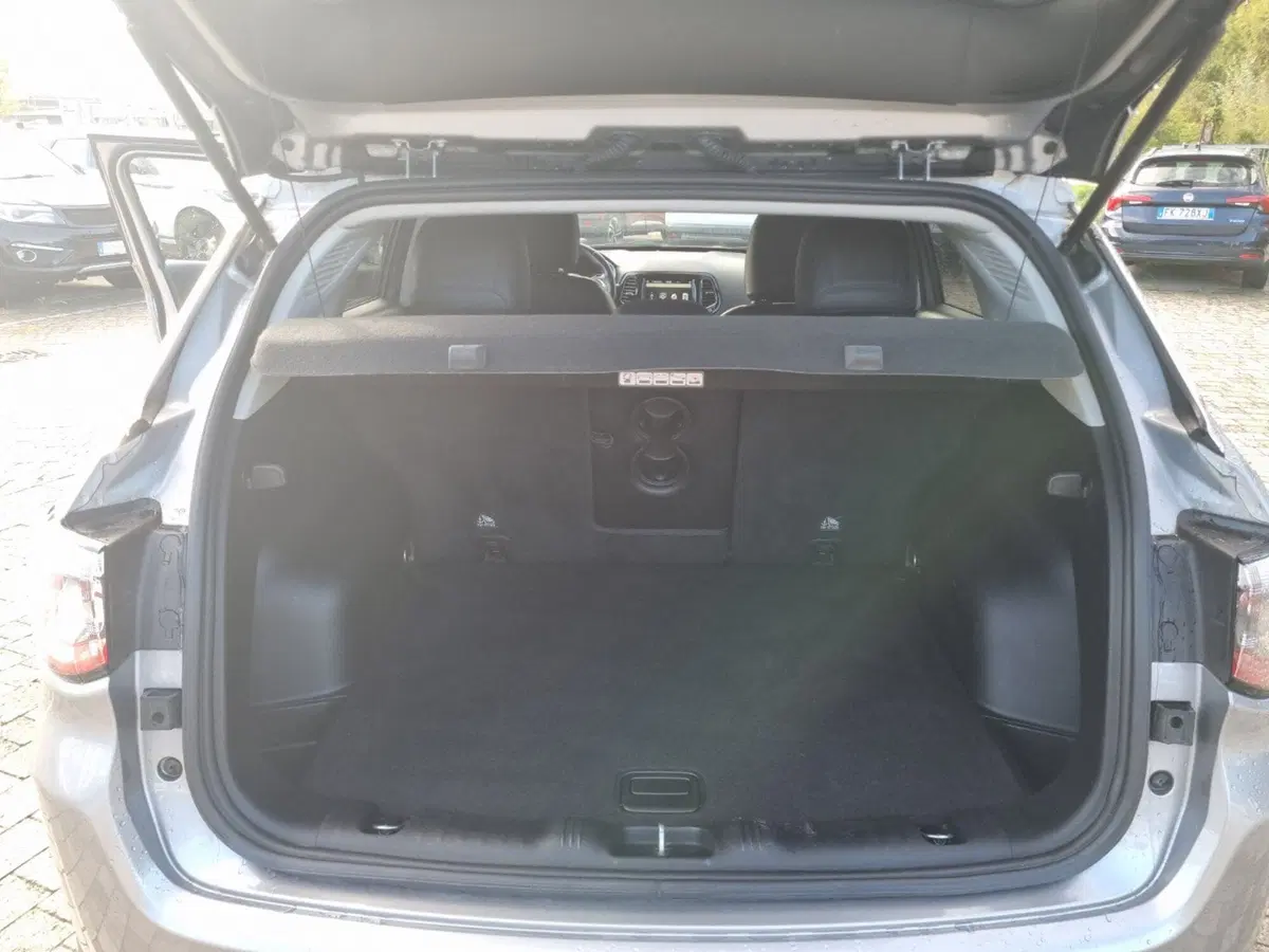 Jeep Compass usata a Lucca (13)