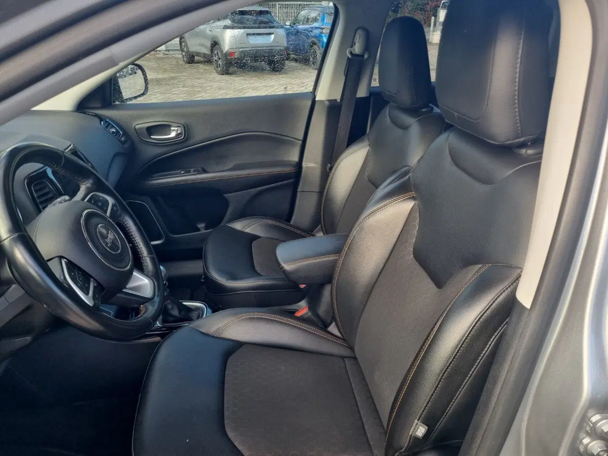 Jeep Compass usata a Lucca (7)