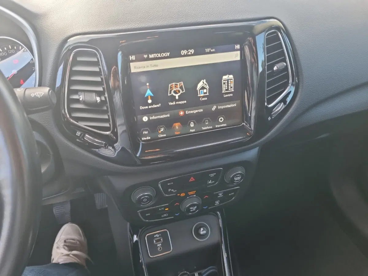 Jeep Compass usata a Lucca (9)