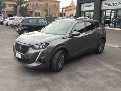 Peugeot 2008 PureTech 130 S&S Active del 2020 usata a Lucca