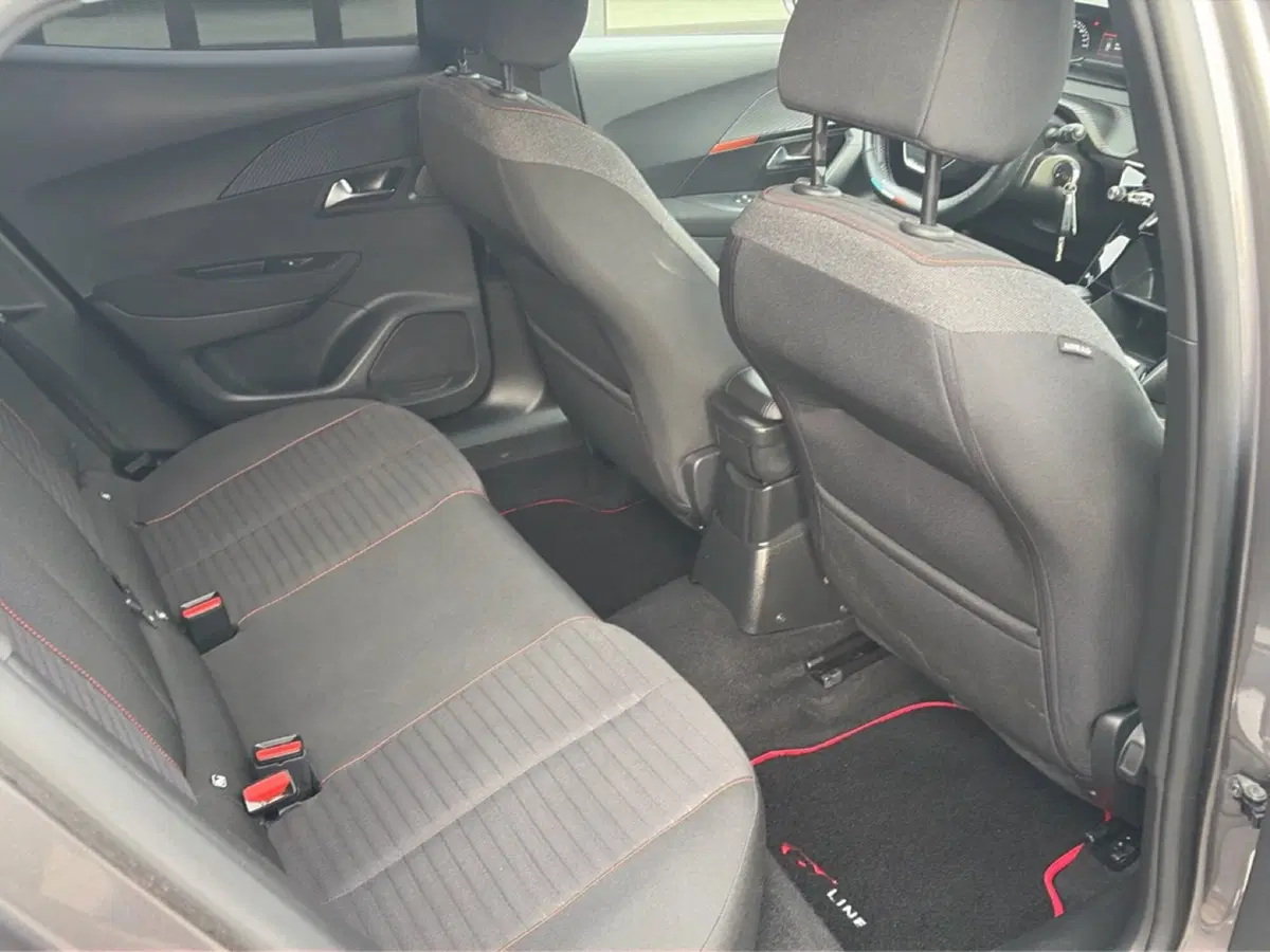 Peugeot 2008 usata a Lucca (15)