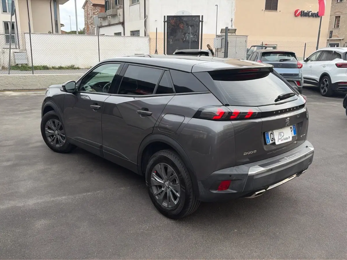 Peugeot 2008 usata a Lucca (3)