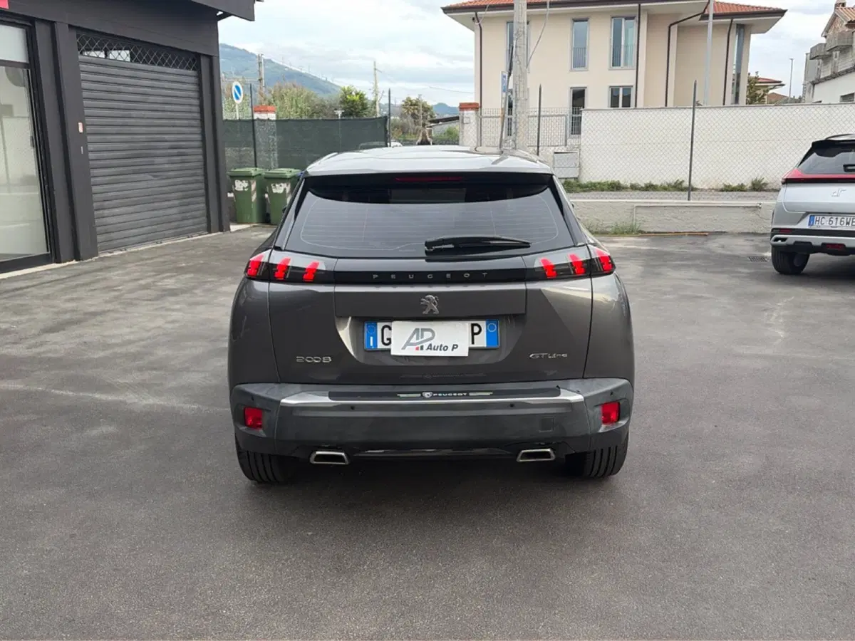 Peugeot 2008 usata a Lucca (4)