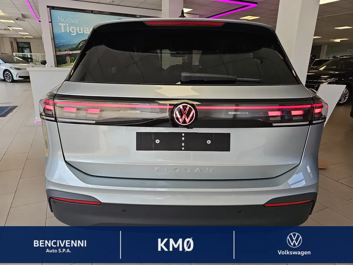 Volkswagen Tiguan nuova a Reggio Calabria (10)